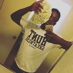 Meet your Posher, Tee